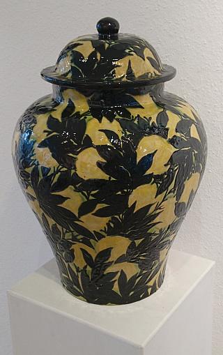 Max Laueger Zitronendeckelvase.JPG